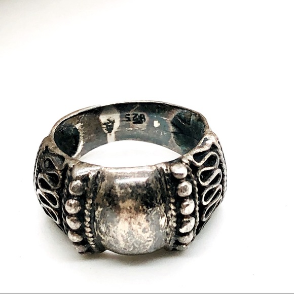 Antique Vintage Repousse Silver Ring - Picture 11 of 11